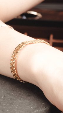 Şık ve Zarif Altın Elmas Mücevherler