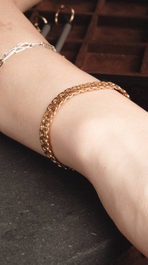 Şık ve Zarif Altın Elmas Mücevherler