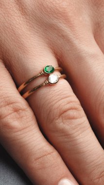 Zarif El yapımı Altın ve Elmas Mücevherler