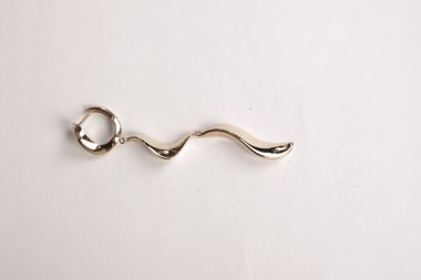 Zarif El yapımı Altın ve Elmas Mücevherler