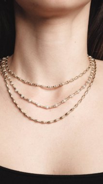 Zarif El yapımı Altın ve Elmas Mücevherler