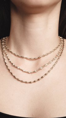 Zarif El yapımı Altın ve Elmas Mücevherler