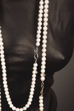 Güzel Mücevher Koleksiyonu: Elmaslar ve Altın Mücevherler