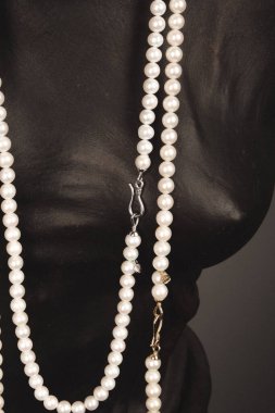 Güzel Mücevher Koleksiyonu: Elmaslar ve Altın Mücevherler