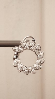 Kaliteli Mücevherler: Altın ve Elmas Hazineleri