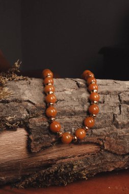 Zarif Altın ve Elmas Kolyeler