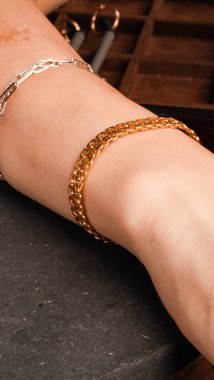 Kadınlar İçin En İyi Elmas ve Altın Mücevherler