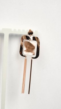 Tasarımcı Mücevherleri: Altın, Elmas ve Gemstone