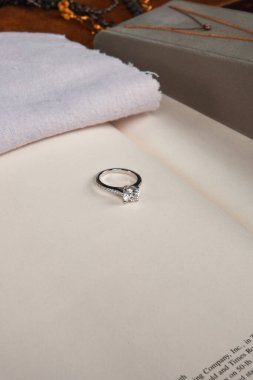 Büyüleyici Altın ve Elmas Alyansları