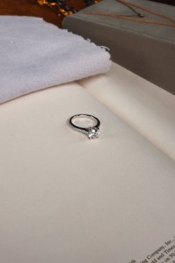 Büyüleyici Altın ve Elmas Alyansları