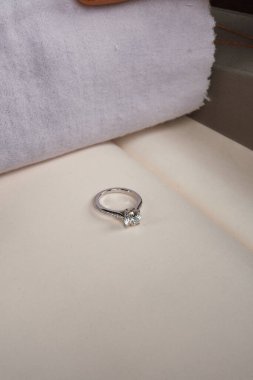 Büyüleyici Altın ve Elmas Alyansları