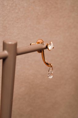 Güzel Altın ve Elmas Kokteyl Mücevherleri