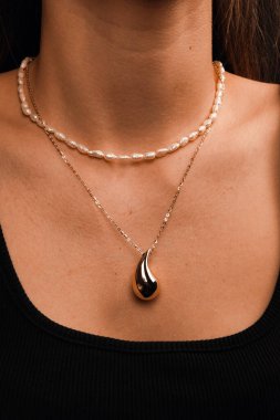 Lüks Gelinlik Mücevherleri: Elmaslar ve Altın Nişan Mücevherleri