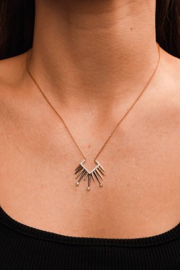 Klasik Altın ve Elmas Düğün Mücevherleri