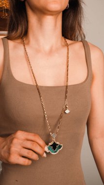 Parlak Mücevher Setleri: Altın, Elmas ve Gemstone