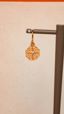 luxury gold and diamond jewelery