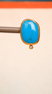 luxury gold and diamond jewelery