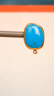 luxury gold and diamond jewelery