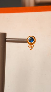 luxury gold and diamond jewelery