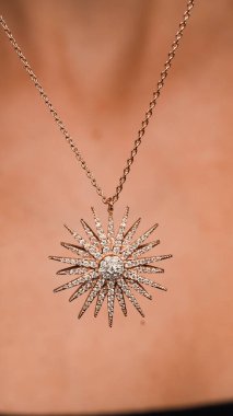 Lüks Elmas ve Altın Mücevher