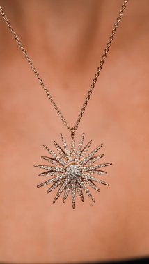 Lüks Elmas ve Altın Mücevher