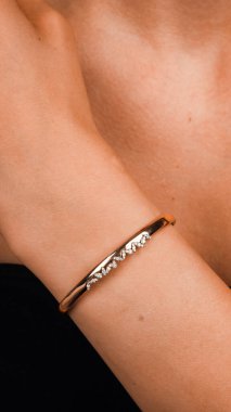 Altından ve elmaslardan oluşan Ebedi Mücevher Tasarımı