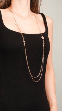 Gemstone 'lu zarif Altın ve Elmas Yüzükler