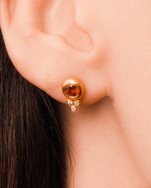 Parlak Elmaslı Görkemli Altın Mücevherler