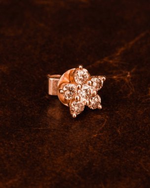 Renkli Taşlı Eşsiz Altın ve Elmas Mücevherler