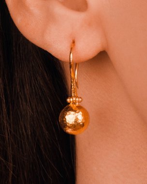 Renkli Taşlı Eşsiz Altın ve Elmas Mücevherler