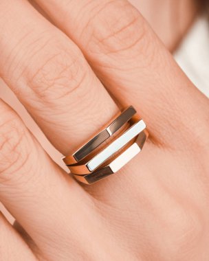 Renkli Taşlı Eşsiz Altın ve Elmas Mücevherler