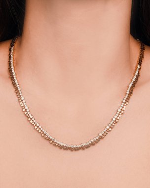 Renkli Taşlı Eşsiz Altın ve Elmas Mücevherler