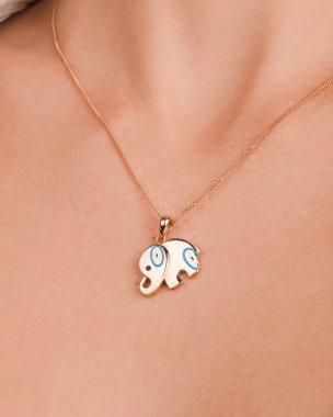 Renkli Taşlı Eşsiz Altın ve Elmas Mücevherler