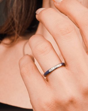 Zarif El yapımı Altın ve Elmas Mücevherler