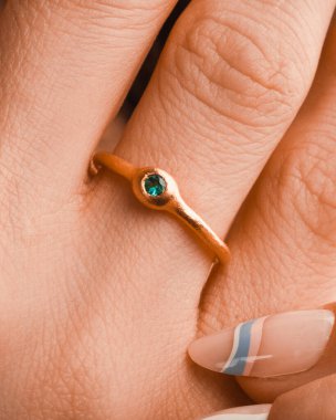 Şık ve Zarif Altın Elmas Mücevherler