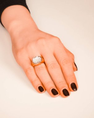 Büyüleyici Altın ve Elmas Gelinlik Takıları