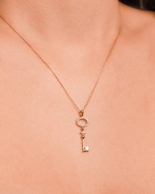 Büyüleyici Altın ve Elmas Gelinlik Takıları