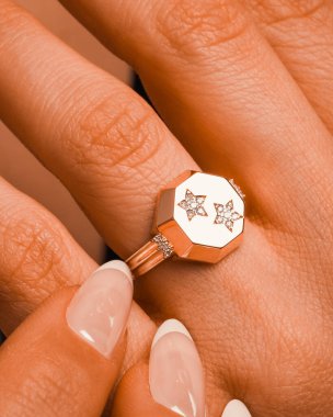 Elmas ve Altınla El Yapımı Lüks Mücevherler