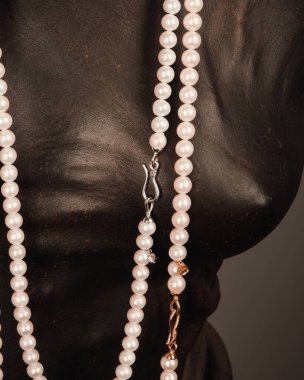 Elmas ve Altınla El Yapımı Lüks Mücevherler