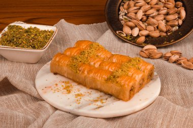 Ev yapımı Baklava 'nın Altın Çıtır Tabakları