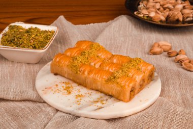 Ev yapımı Baklava 'nın Altın Çıtır Tabakları