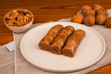 Lezzetli Tatlı Pistachio Baklava