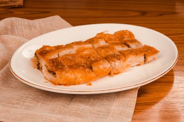 Flaky Katmanlı Geleneksel Türk Borek