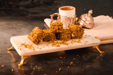 Gül aromalı Türk Lokumu Pistachio Dolgulu