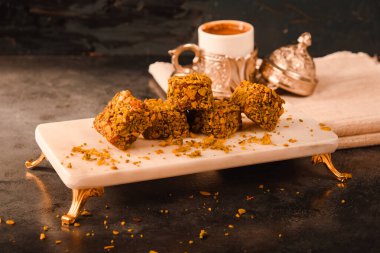 Gül aromalı Türk Lokumu Pistachio Dolgulu