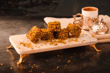 Gül aromalı Türk Lokumu Pistachio Dolgulu