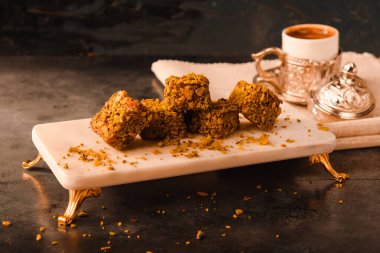 Gül aromalı Türk Lokumu Pistachio Dolgulu