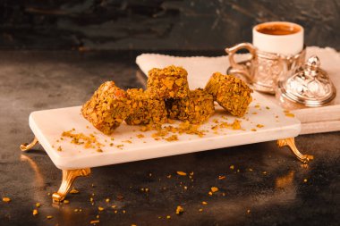 Gül aromalı Türk Lokumu Pistachio Dolgulu