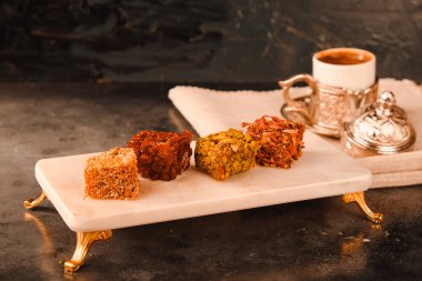 Gül aromalı Türk Lokumu Pistachio Dolgulu