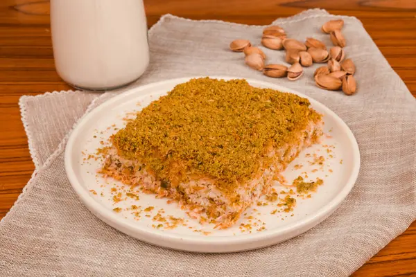 Ev yapımı Baklava 'nın Altın Çıtır Tabakları